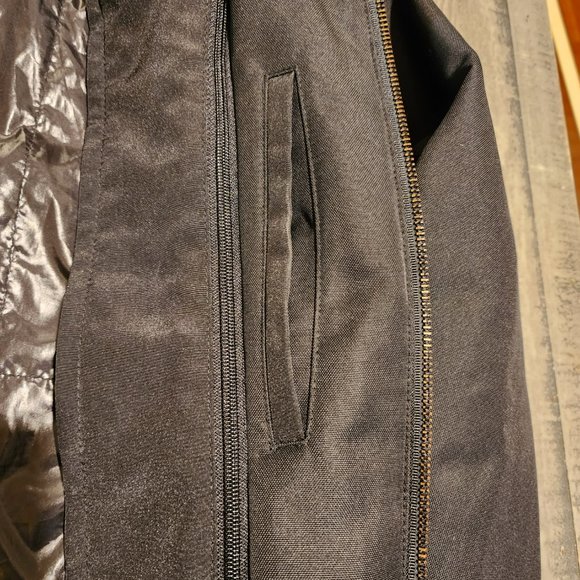 Tumi Heavy-Duty All-Weather Jacket - Picture 7 of 15